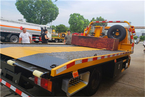 津市附近拖车电话号码服务